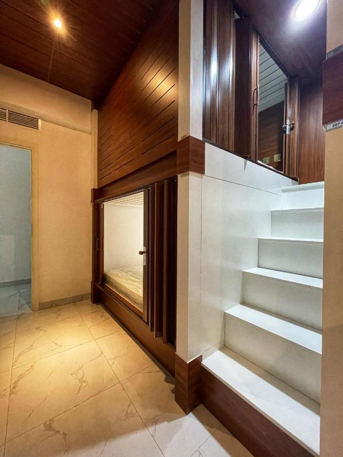 Yoi Pod Hostel - Deira Dubai Ngoại thất bức ảnh